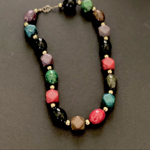 Chunky Women’s Beaded Necklace approx. 9” Drop - Picture 4 of 4
